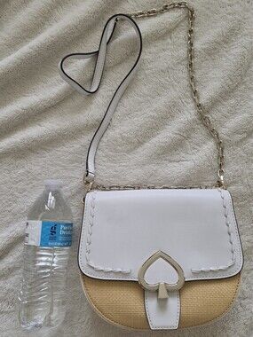 KATE SPADE White and Natural Crossbody Shoulder Bag with Heart Clasp